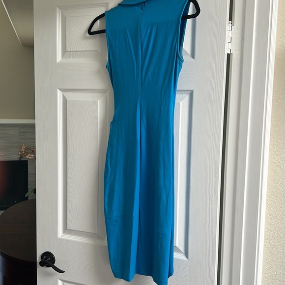 Bright blue women dress zipper in back - Picture 2 of 3